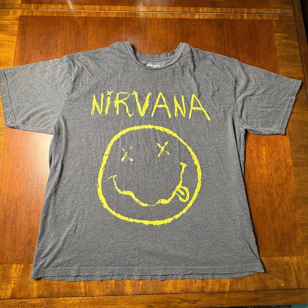 Nirvana Live '93 Smiley Double Sided Band Tee Large